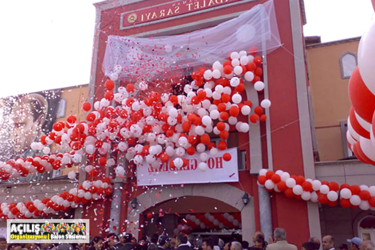 Renk temalı balon dekoru